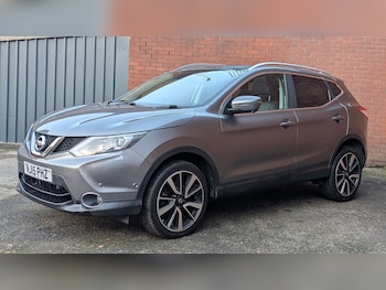 Used Nissan Qashqai 2015 for sale - 76893358: Photo