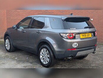 Used Land Rover Discovery Sport 2016 for sale - 76893200: Photo