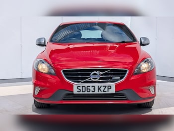 Used Volvo V40 2013 for sale - 79485797: Photo