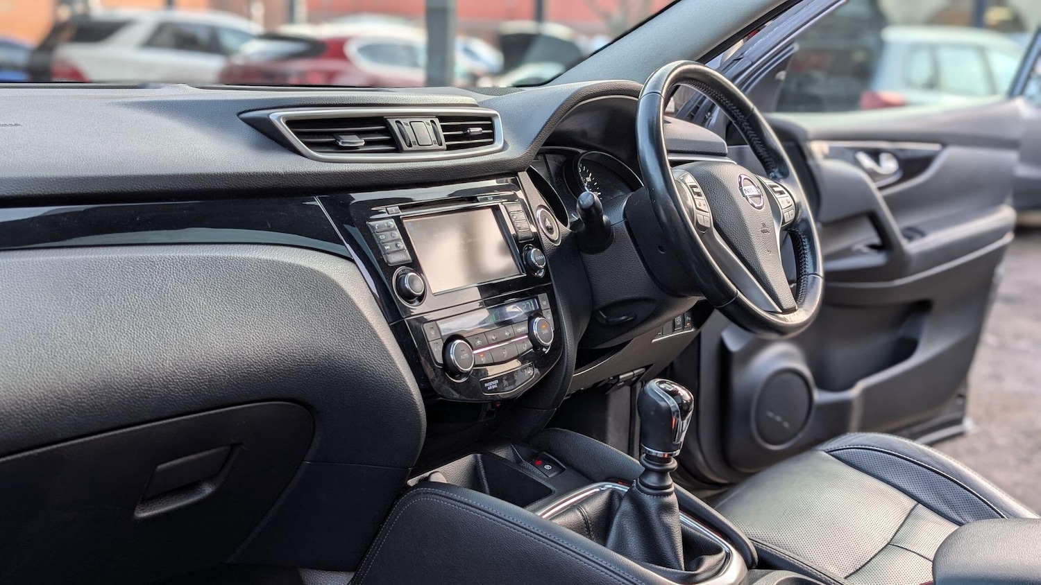 Used Nissan Qashqai 2015 for sale - 77022891: Photo 13