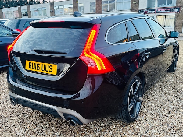 Used Volvo V60 2016 for sale - 75751683: Photo 10