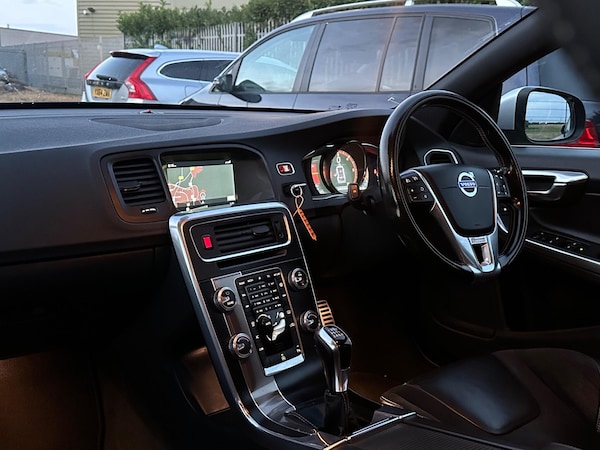 Used Volvo V60 2016 for sale - 75751683: Photo 34