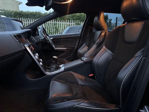 Used Volvo V60 2016 for sale - 75751683: Photo 35
