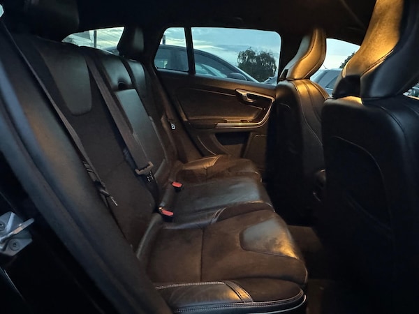 Used Volvo V60 2016 for sale - 75751683: Photo 40
