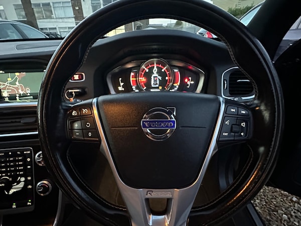 Used Volvo V60 2016 for sale - 75751683: Photo 42
