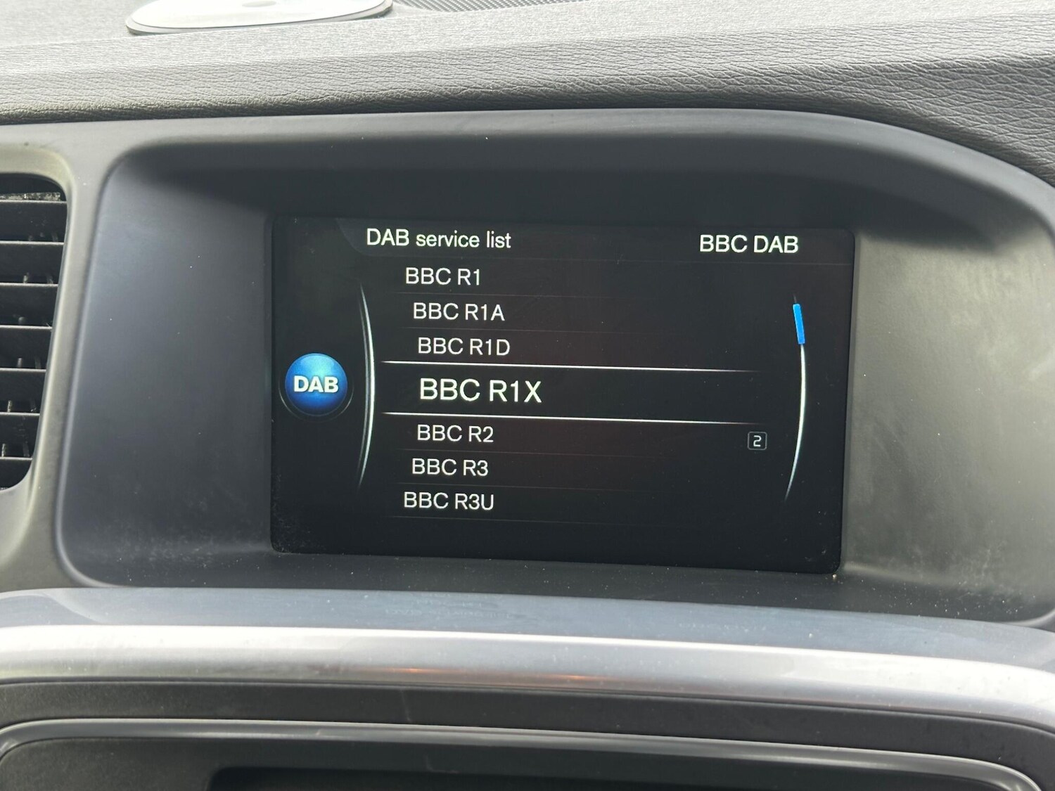 Used Volvo V60 2016 for sale - 76094091: Photo 26