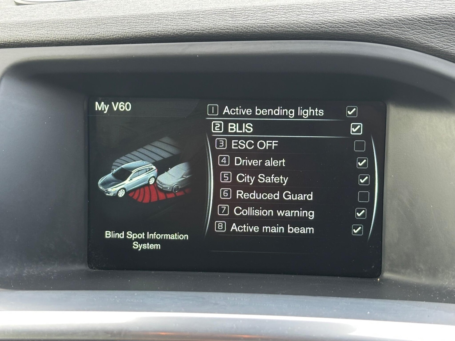 Used Volvo V60 2016 for sale - 76094091: Photo 34