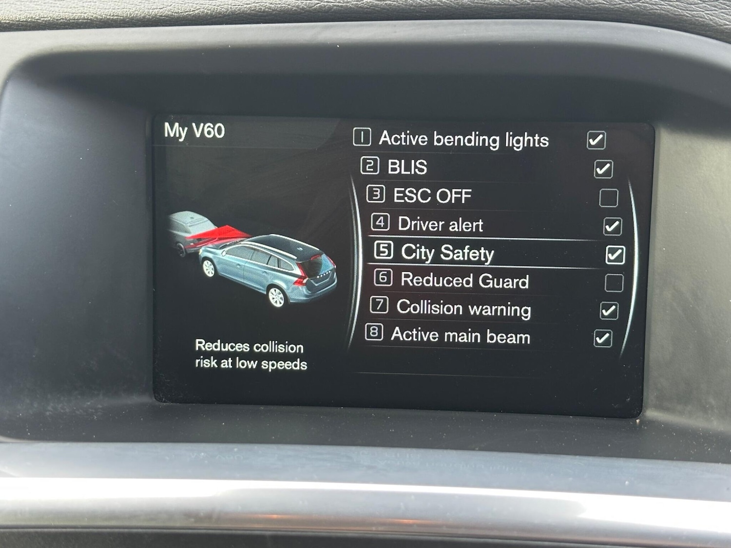 Used Volvo V60 2016 for sale - 76094091: Photo 36