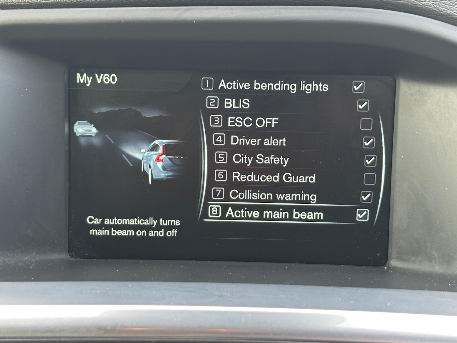 Used Volvo V60 2016 for sale - 76094091: Photo 37