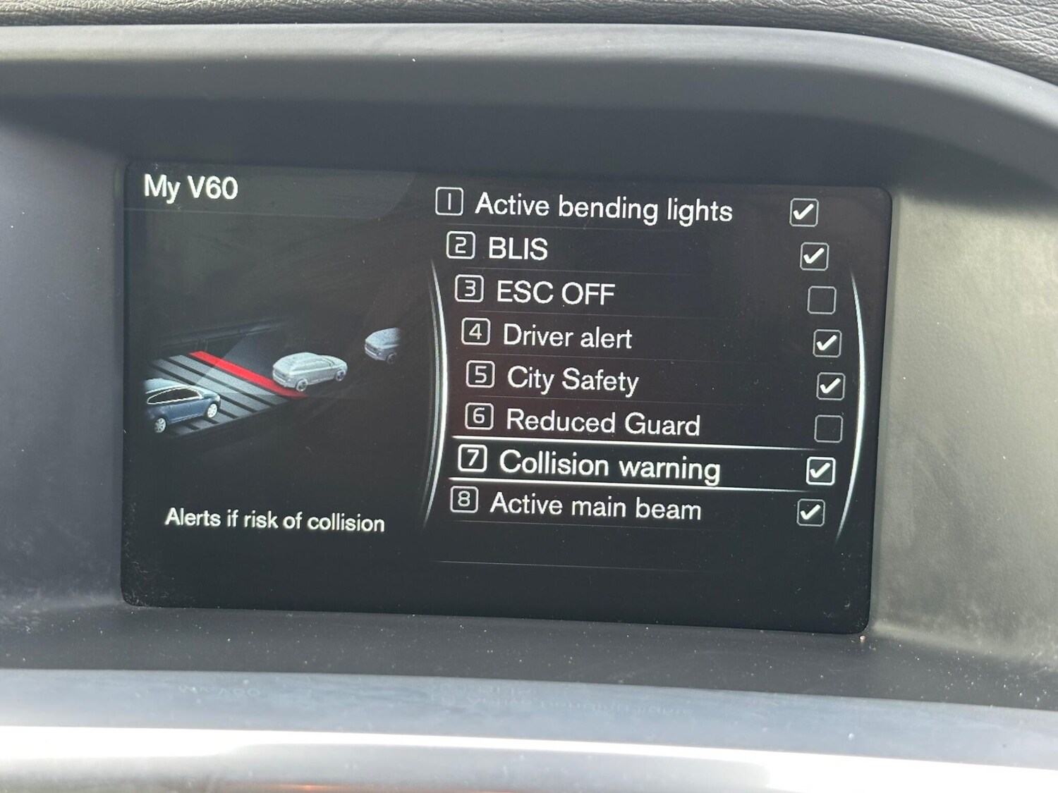 Used Volvo V60 2016 for sale - 76094091: Photo 38