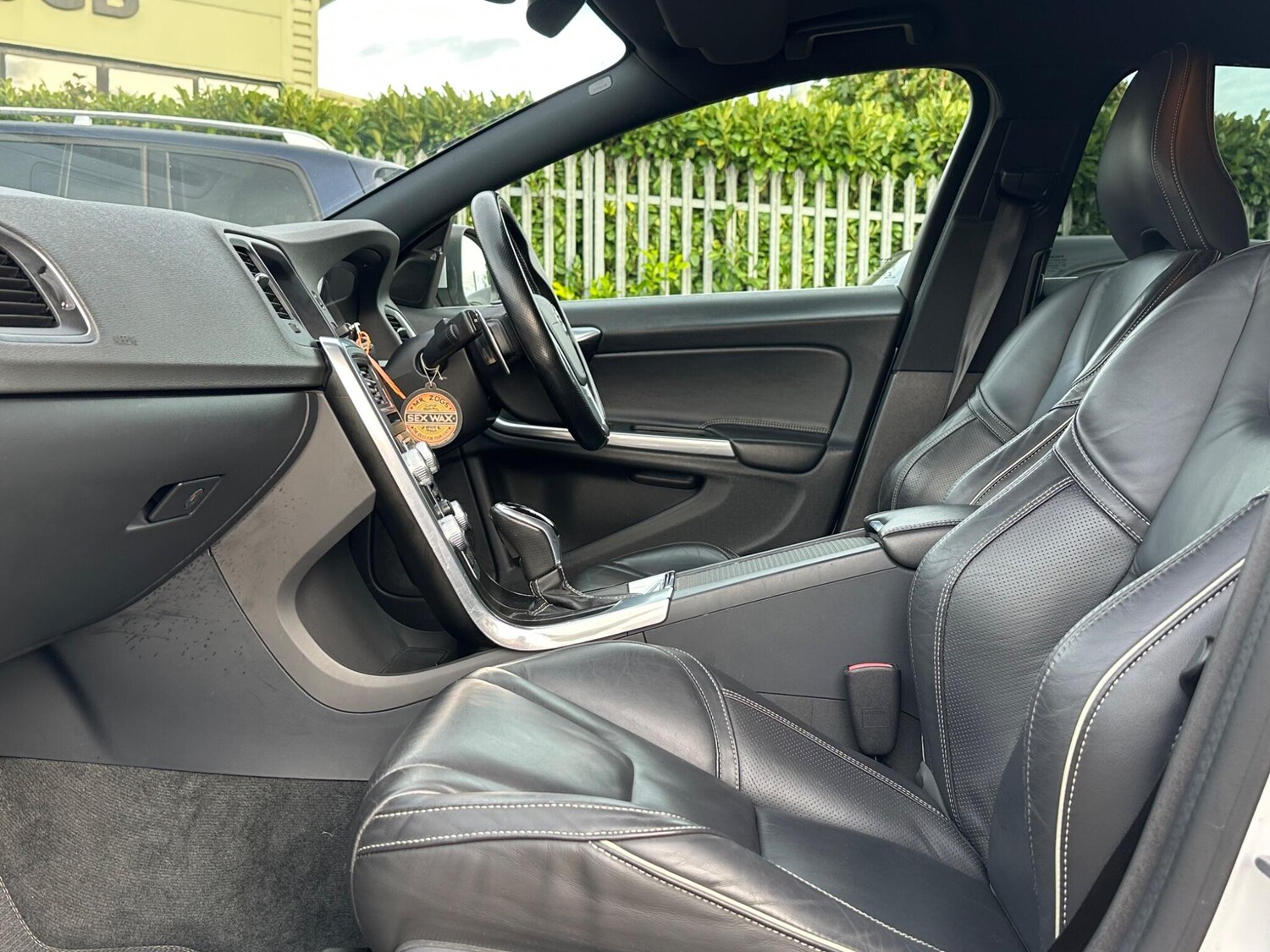 Used Volvo V60 2016 for sale - 76094091: Photo 54