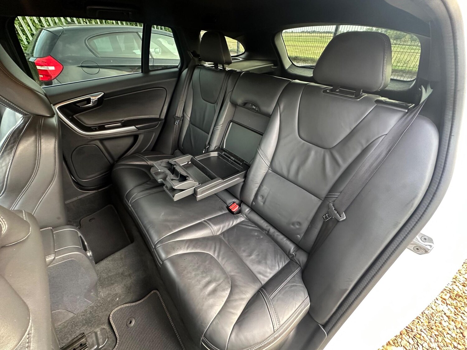 Used Volvo V60 2016 for sale - 76094091: Photo 58