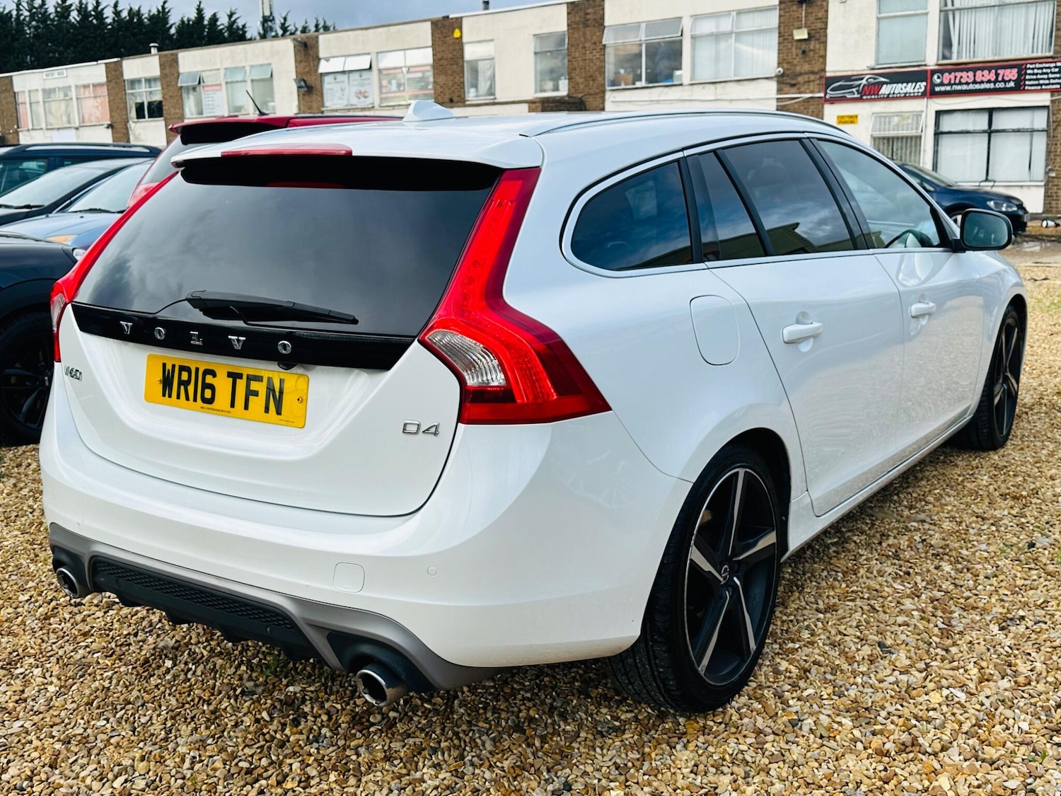 Used Volvo V60 2016 for sale - 76094091: Photo 9