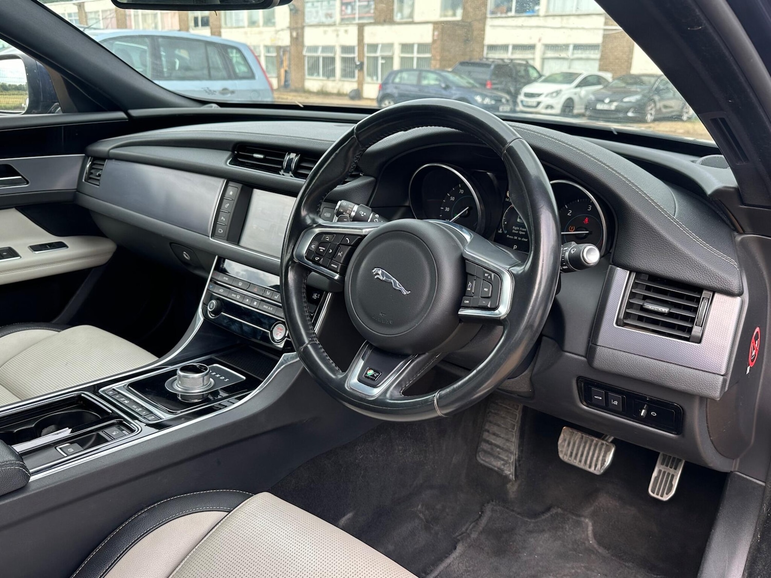 Used Jaguar XF 2016 for sale - 75751666: Photo 11