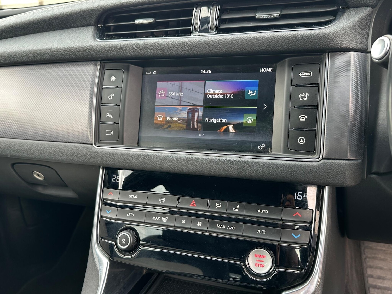 Used Jaguar XF 2016 for sale - 75751666: Photo 17