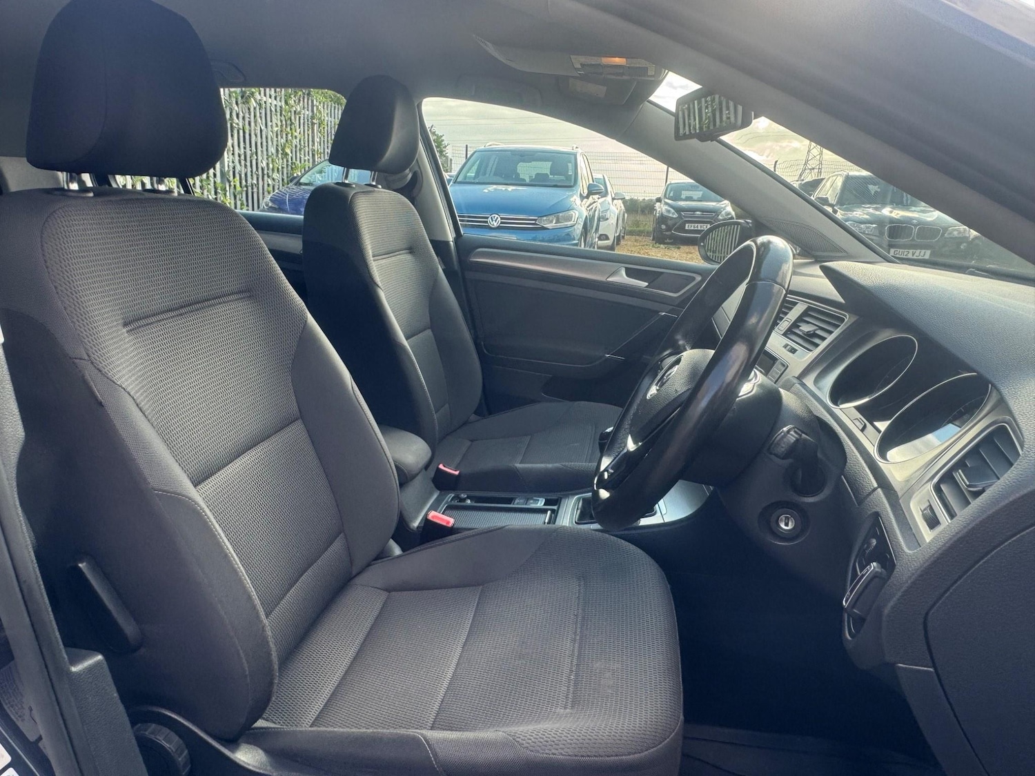 Used Volkswagen Golf 2015 for sale - 76987851: Photo 10