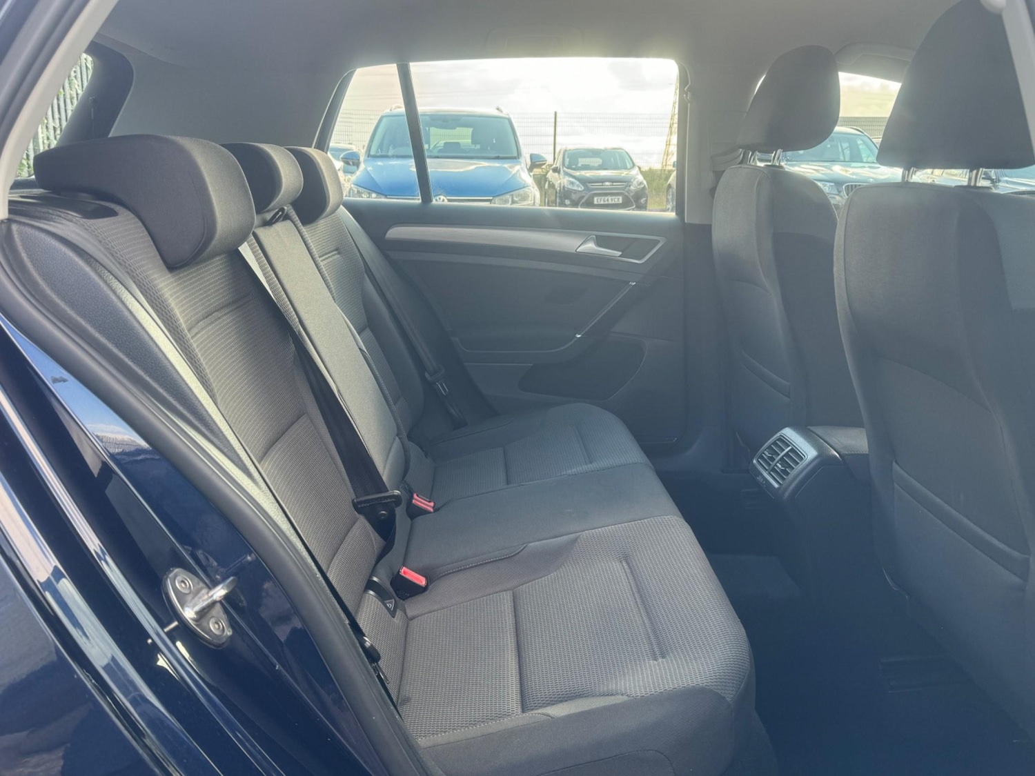 Used Volkswagen Golf 2015 for sale - 76987851: Photo 11