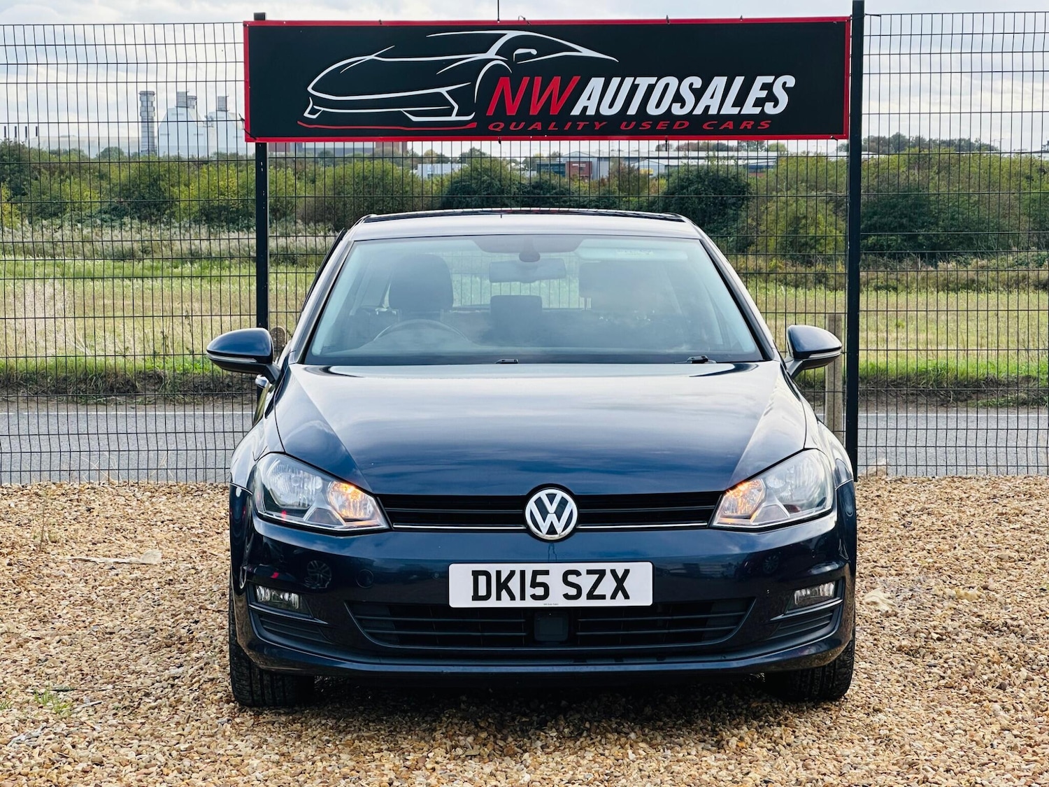 Used Volkswagen Golf 2015 for sale - 76987851: Photo 2