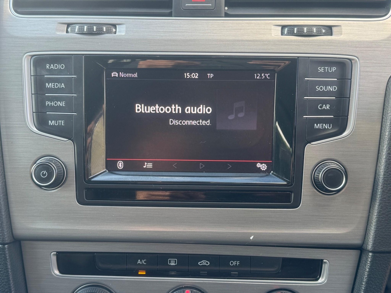 Used Volkswagen Golf 2015 for sale - 76987851: Photo 31