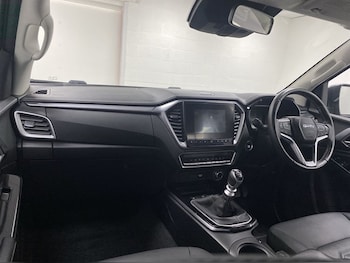 Used Isuzu D-Max 2023 for sale - 77840841: Photo