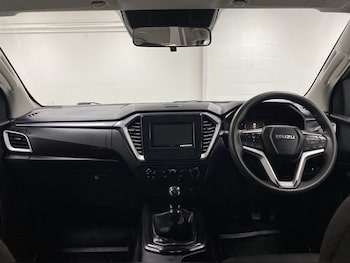 Used Isuzu D-Max 2021 for sale - 77210522: Photo