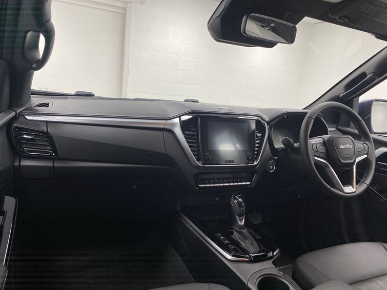 Used Isuzu D-Max 2024 for sale - 77685155: Photo 2