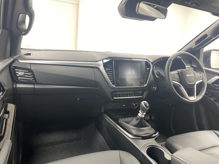 Used Isuzu D-Max 2025 for sale - 77210555: Photo 2