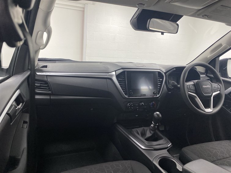 Used Isuzu D-Max 2025 for sale - 77210639: Photo 2