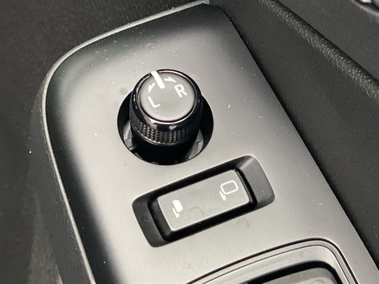 Used Isuzu D-Max 2025 for sale - 77210639: Photo 35