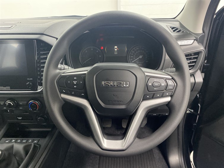 Used Isuzu D-Max 2025 for sale - 77210639: Photo 44