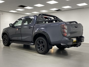 Used Isuzu D-Max 2024 for sale - 77210634: Photo