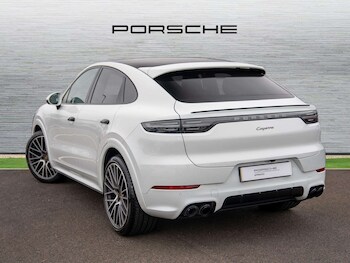 Used Porsche Cayenne 2023 for sale - 77811057: Photo