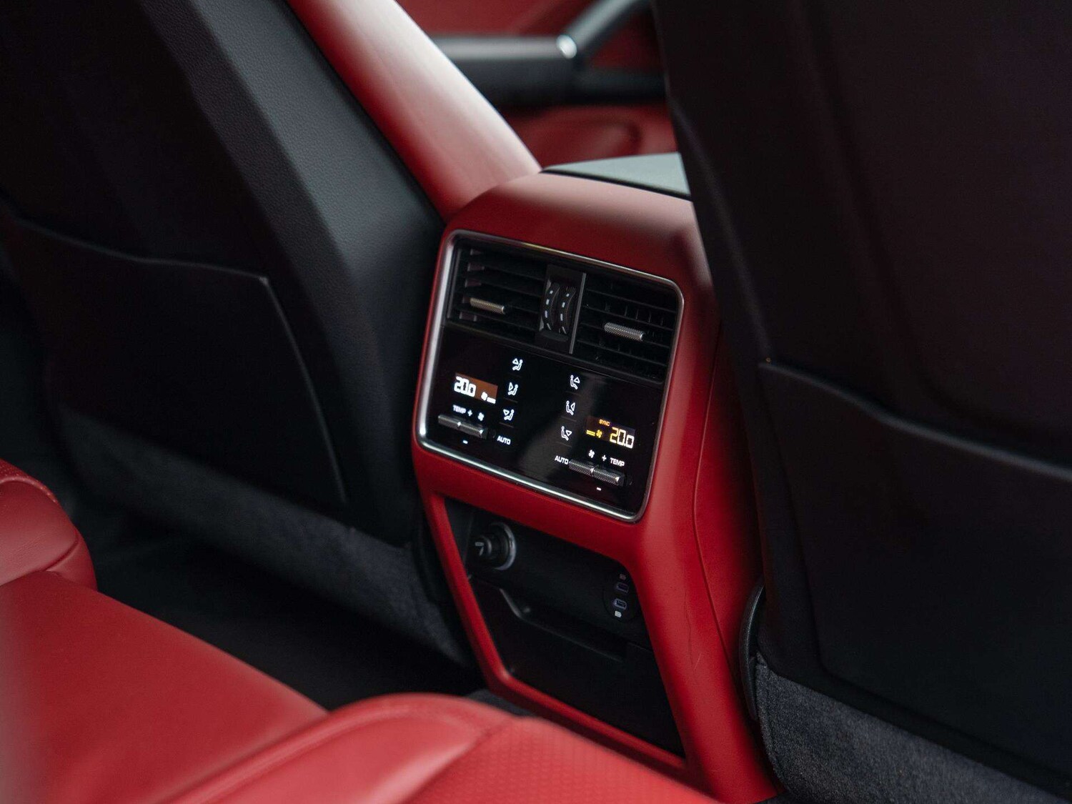 Used Porsche Cayenne 2023 for sale - 77811057: Photo 32