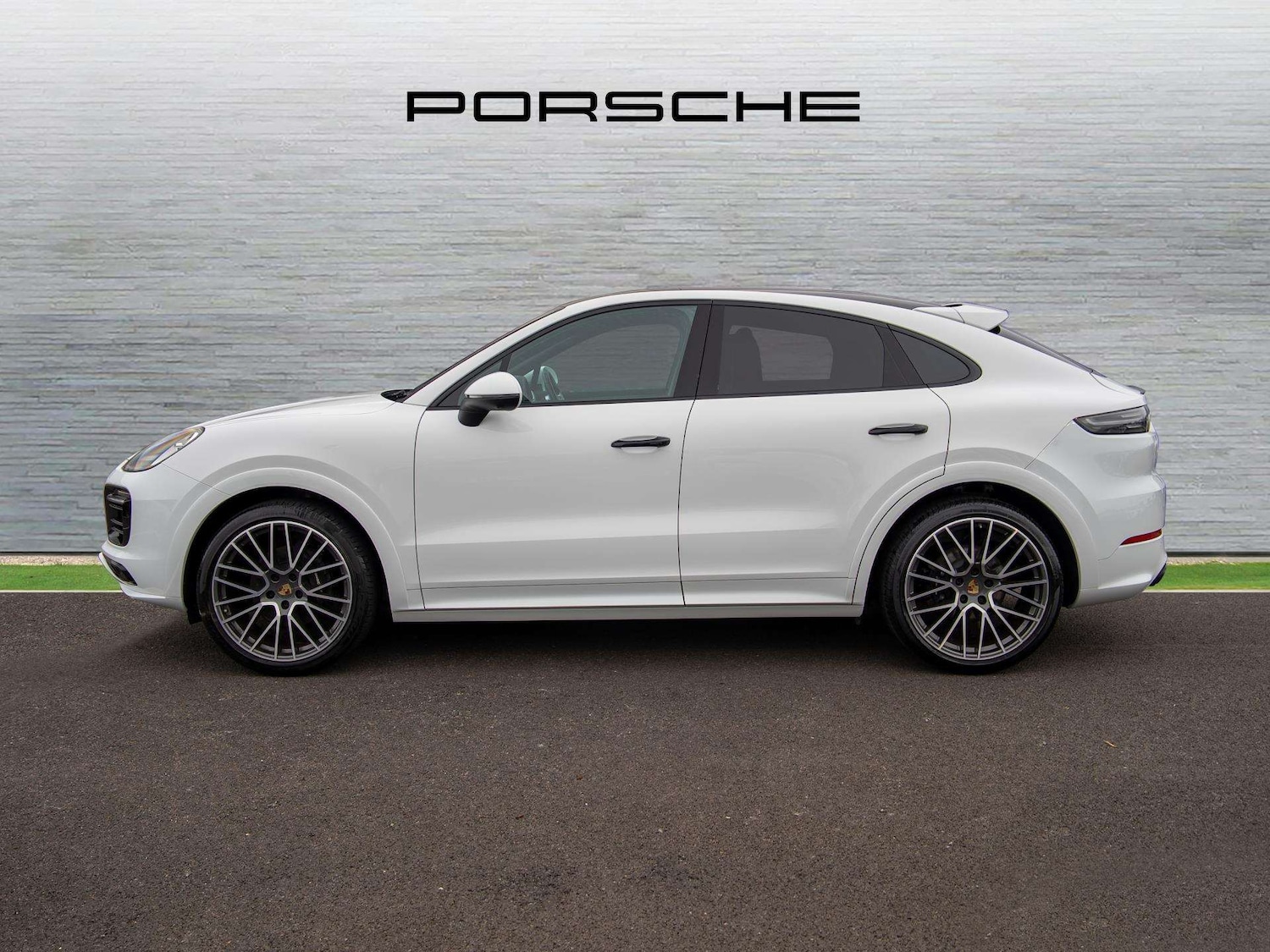 Used Porsche Cayenne 2023 for sale - 77811057: Photo 5