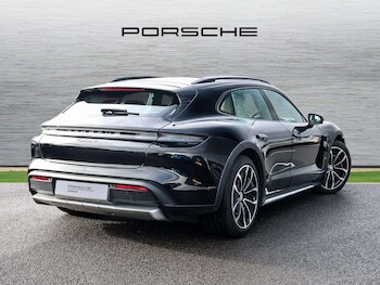 Used Porsche Taycan 2021 for sale - 78591718: Photo