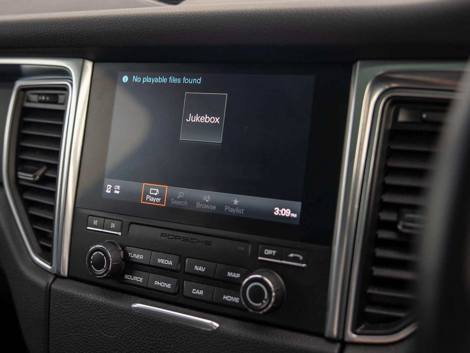 Used Porsche Macan 2017 for sale - 76553258: Photo 16