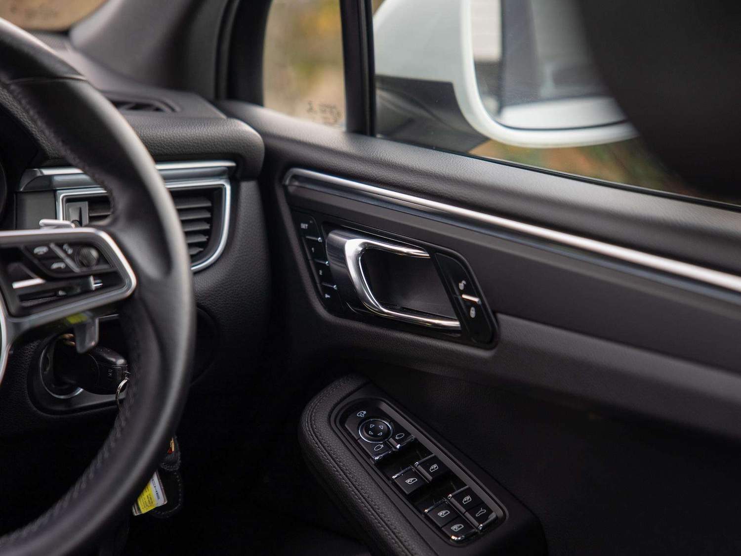 Used Porsche Macan 2017 for sale - 76553258: Photo 24