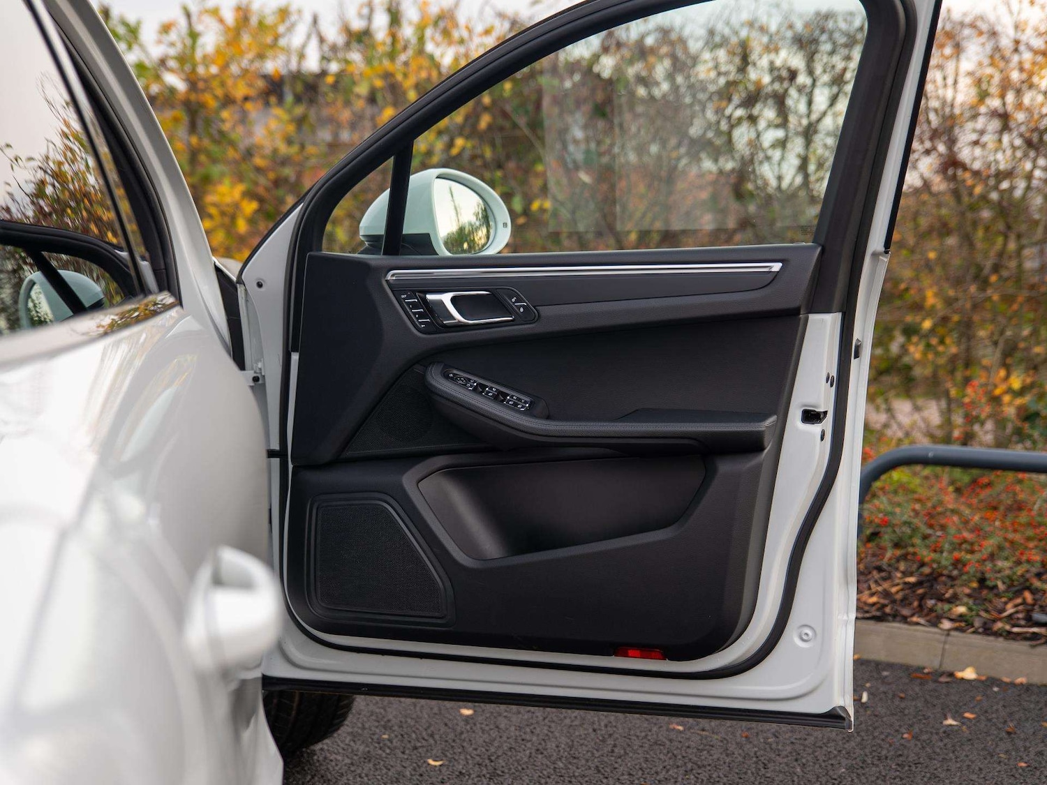 Used Porsche Macan 2017 for sale - 76553258: Photo 29