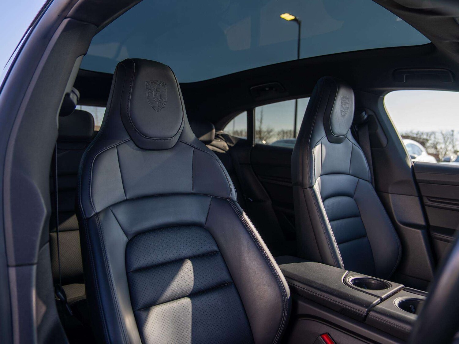 Used Porsche Taycan 2022 for sale - 78023919: Photo 10