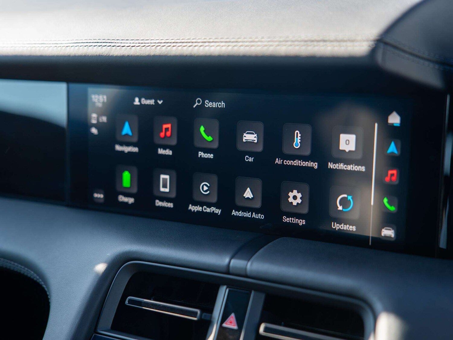 Used Porsche Taycan 2022 for sale - 78023919: Photo 17