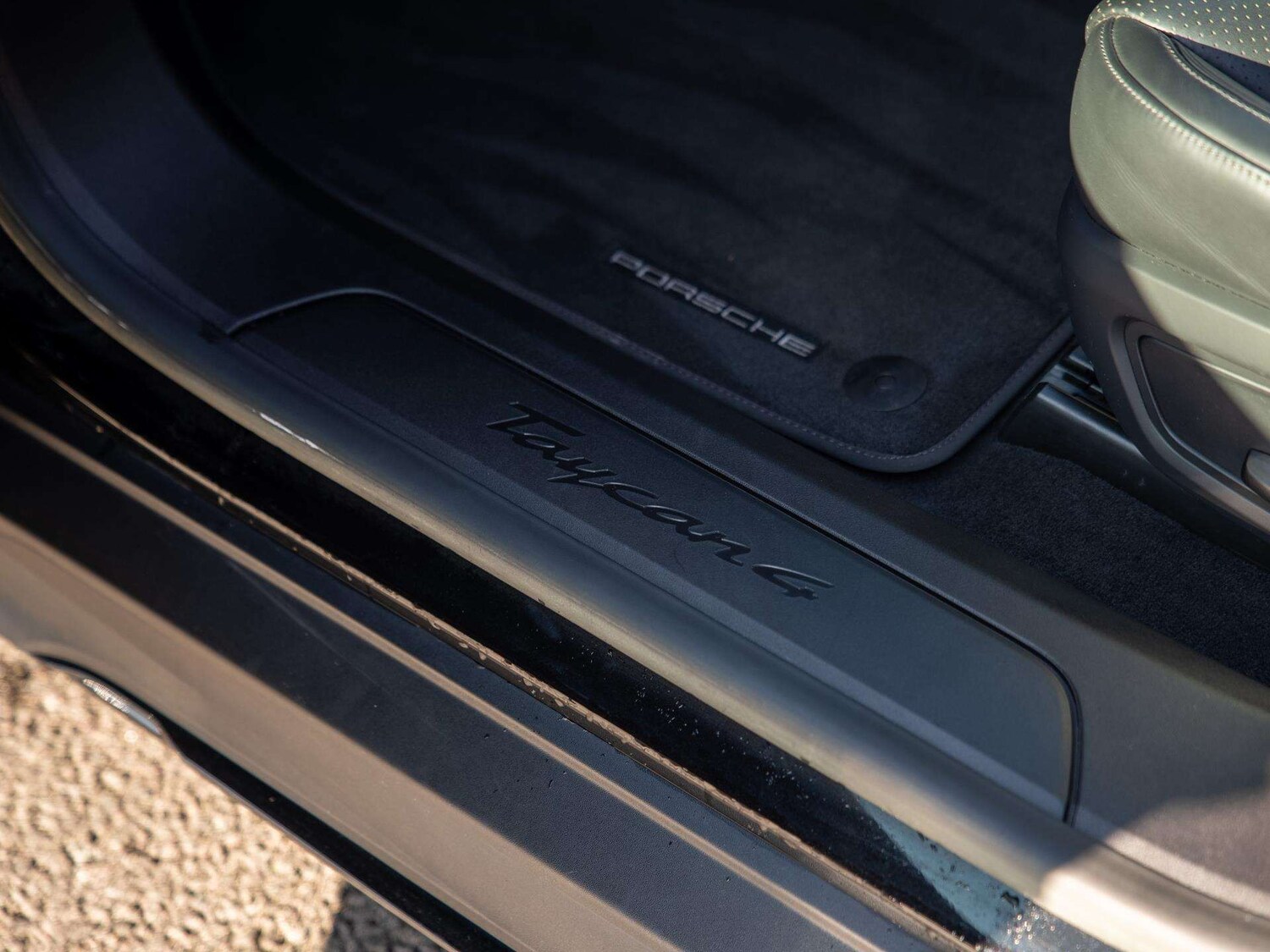 Used Porsche Taycan 2022 for sale - 78023919: Photo 30