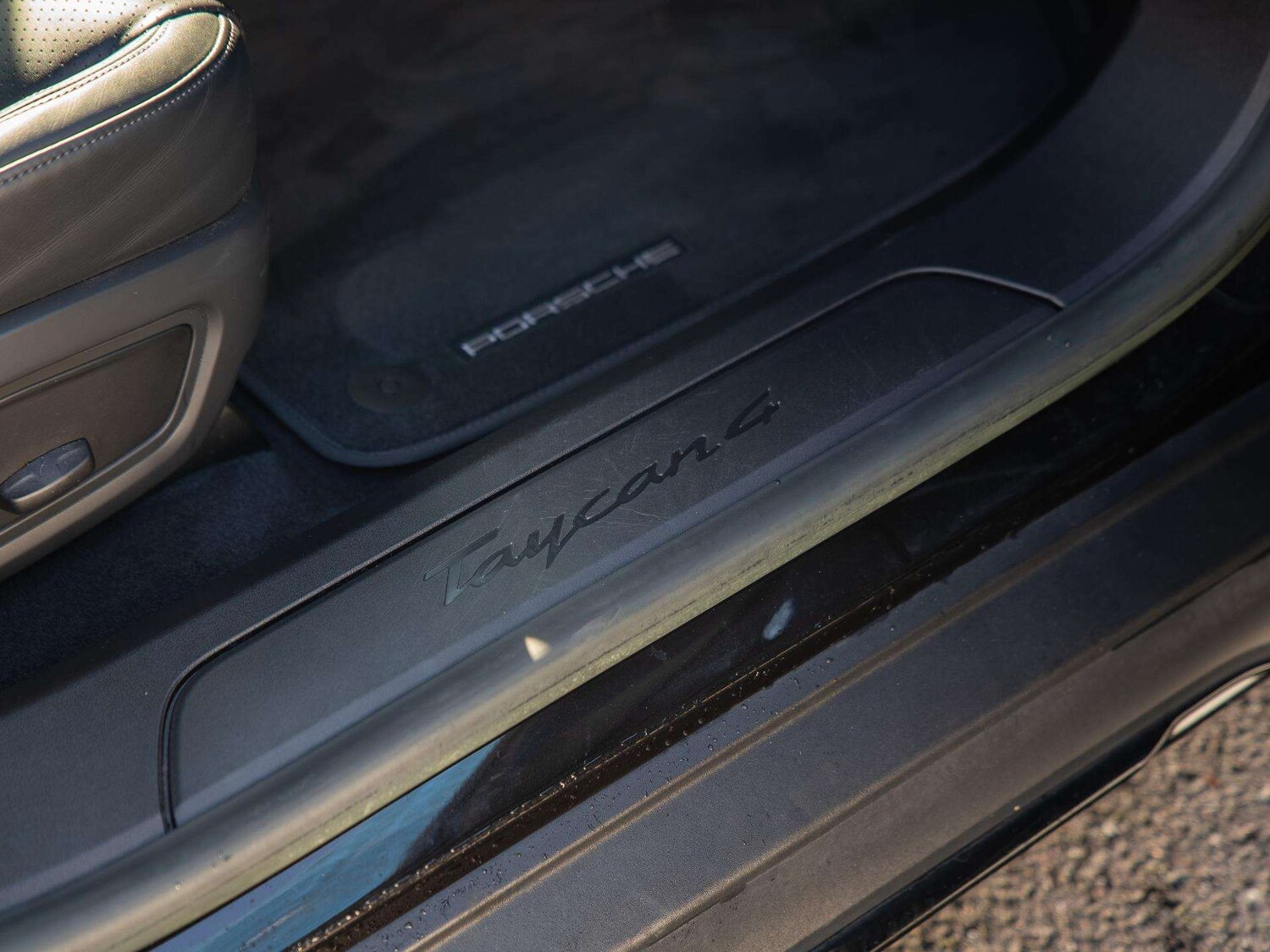 Used Porsche Taycan 2022 for sale - 78023919: Photo 35