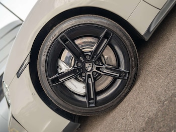 Used Porsche Taycan 2024 for sale - 79568250: Photo