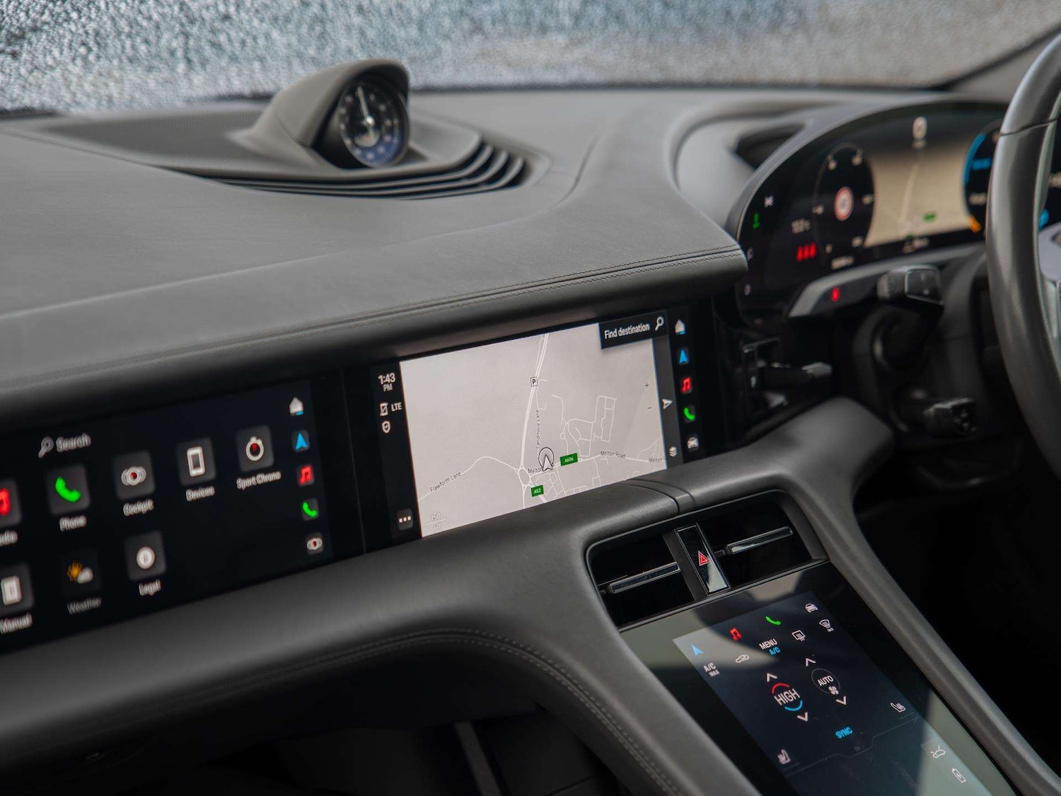 Used Porsche Taycan 2021 for sale - 78089949: Photo 25