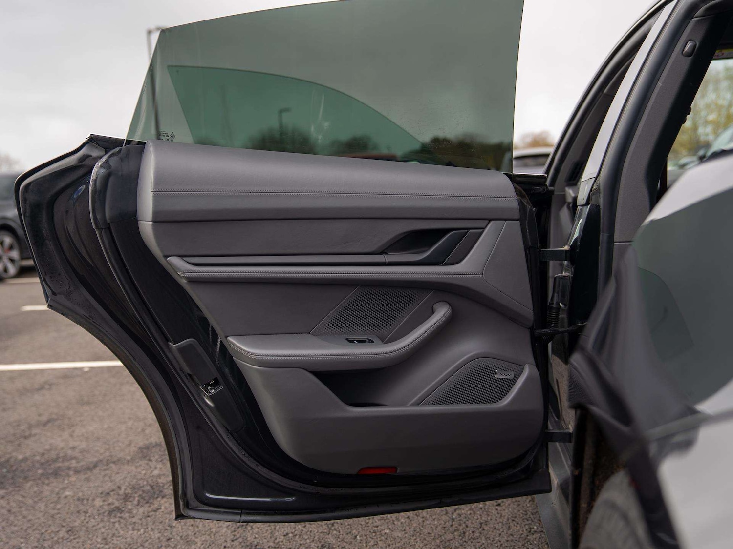 Used Porsche Taycan 2021 for sale - 78089949: Photo 32