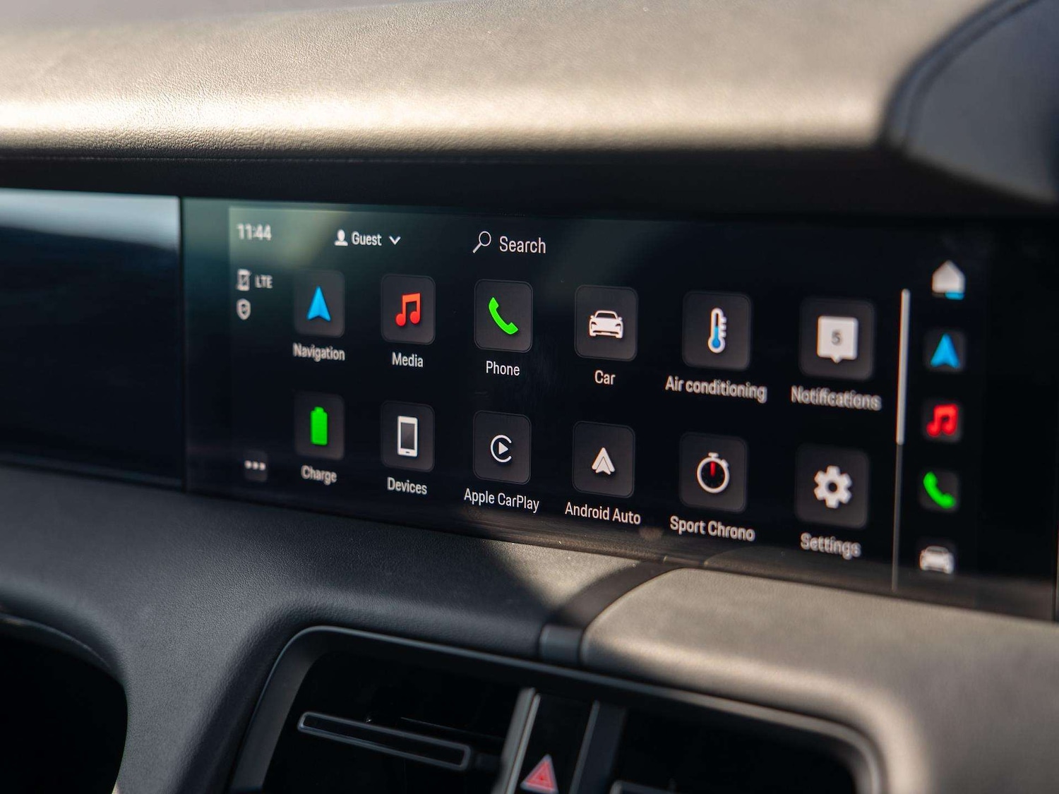 Used Porsche Taycan 2022 for sale - 77942875: Photo 13