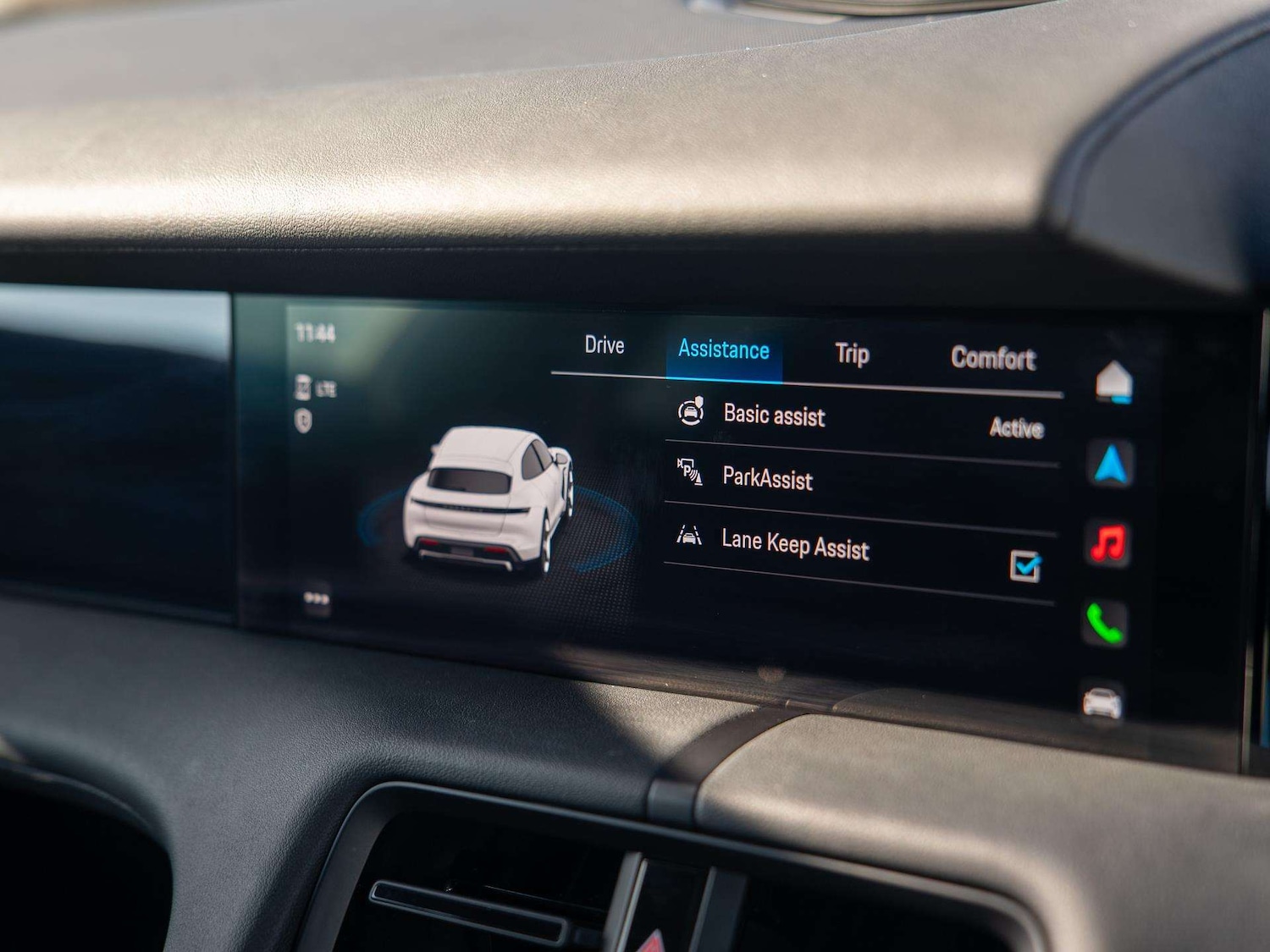 Used Porsche Taycan 2022 for sale - 77942875: Photo 16