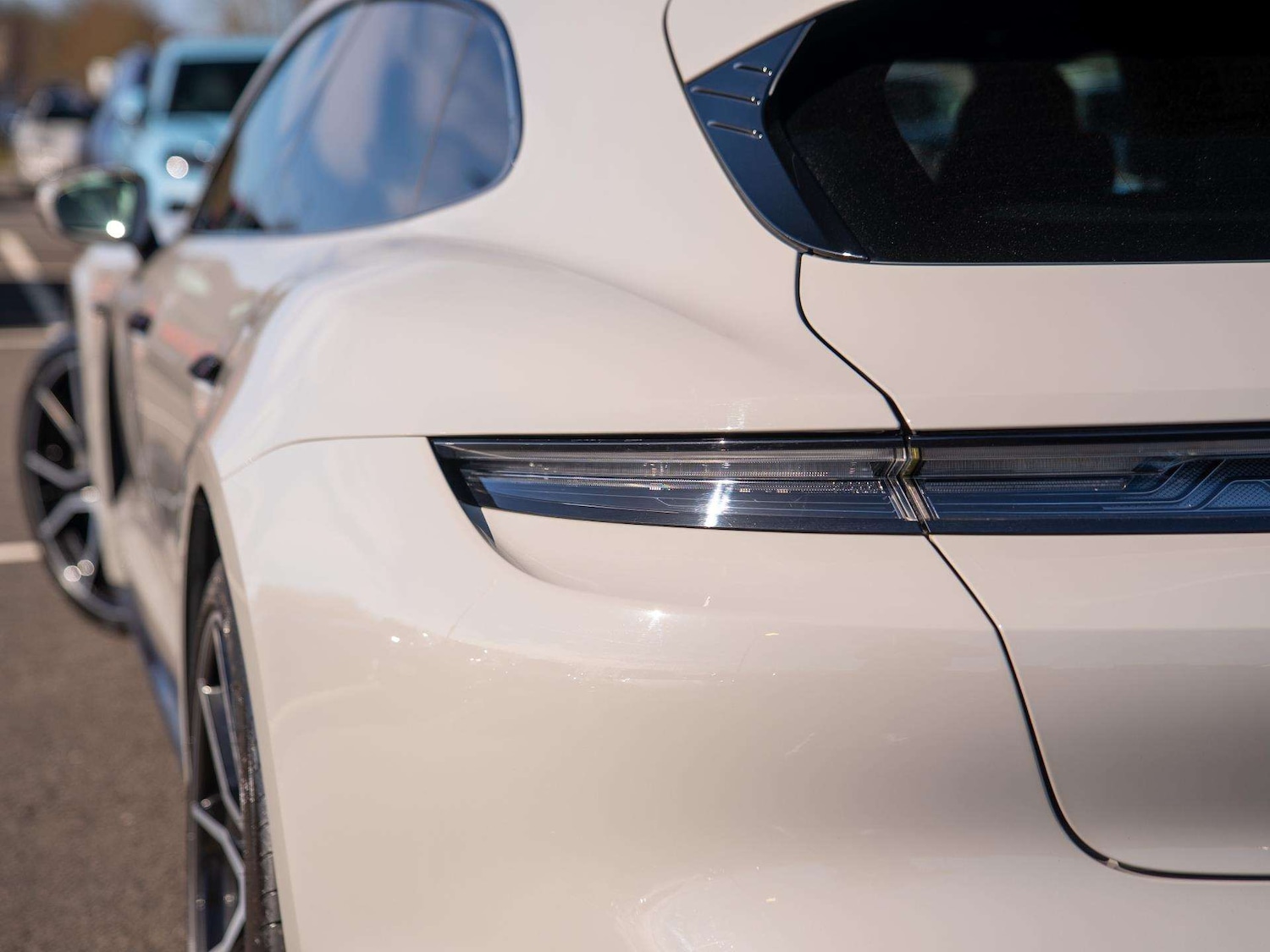 Used Porsche Taycan 2022 for sale - 77942875: Photo 17