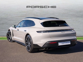 Used Porsche Taycan 2022 for sale - 77942875: Photo