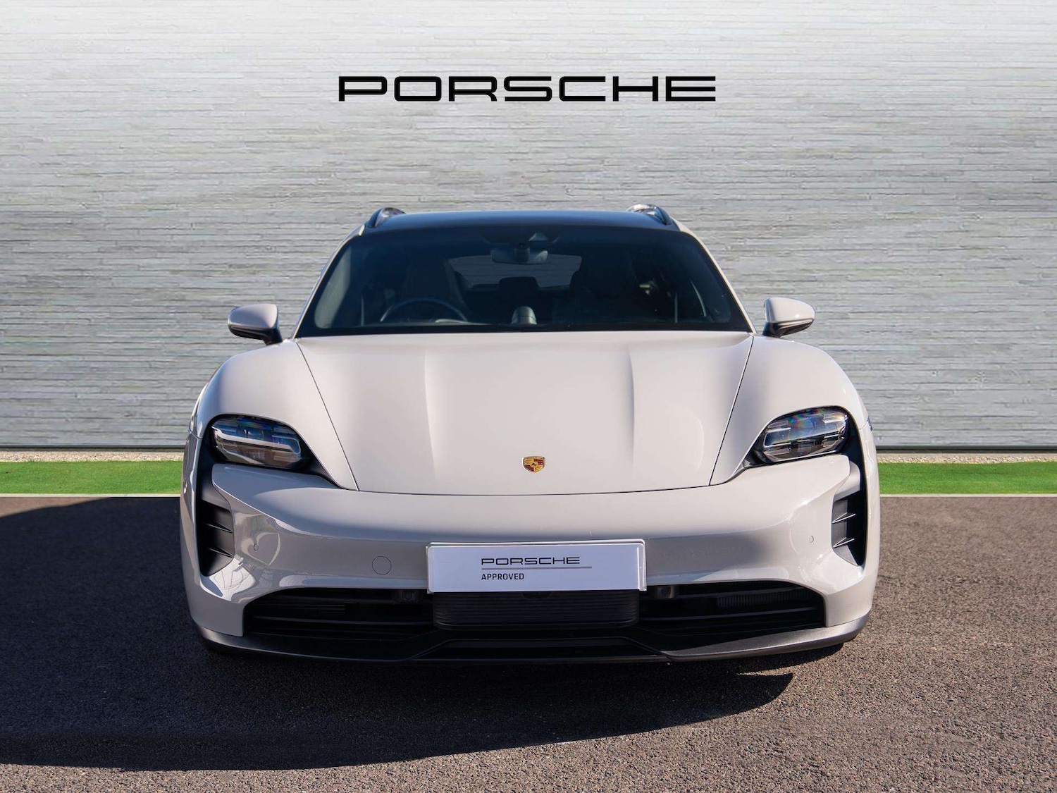 Used Porsche Taycan 2022 for sale - 77942875: Photo 6